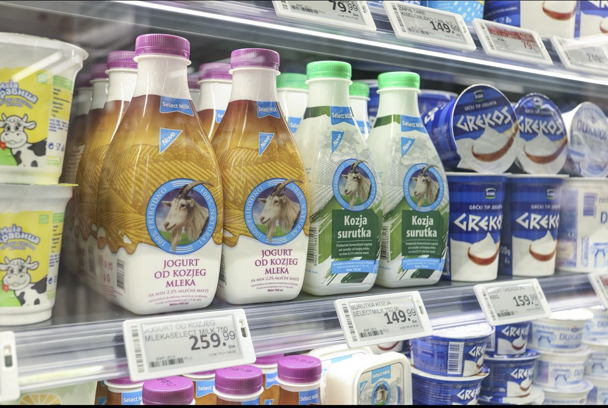 Close-up of PRICER ESL shelf-edge labels